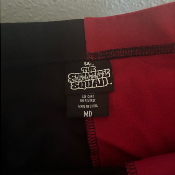 Hot Topic Harley Quinn Pants - Picture 2 of 4